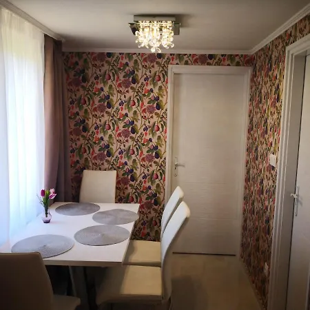 Kupola Lägenhet