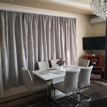 Kupola Apartment Szeged