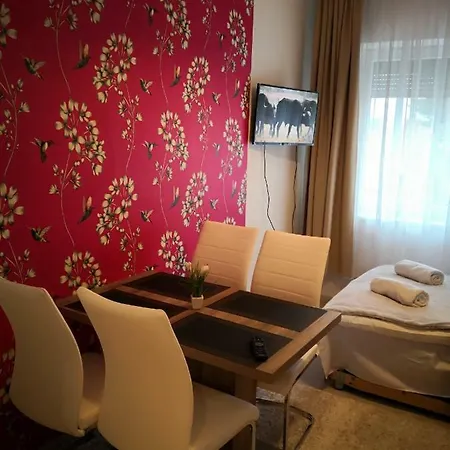 Apartment Kupola *